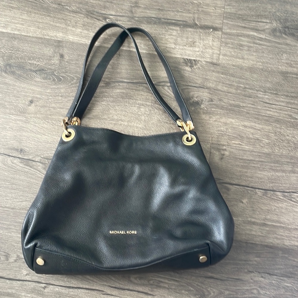 Black leather Michael kors purse